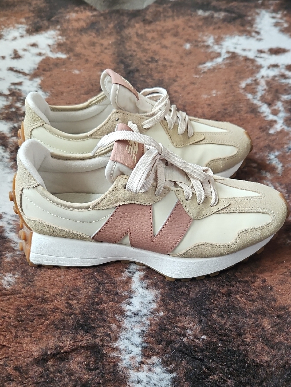 New Balance 327 Cream and Pink Women's Retro Runner Sneakers